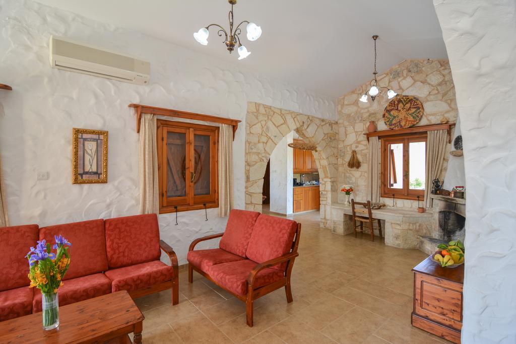 La Estancia Polis Dış mekan fotoğraf